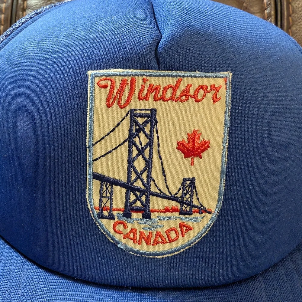 Vintage Men's Blue Windsor Canada Trucker Cap